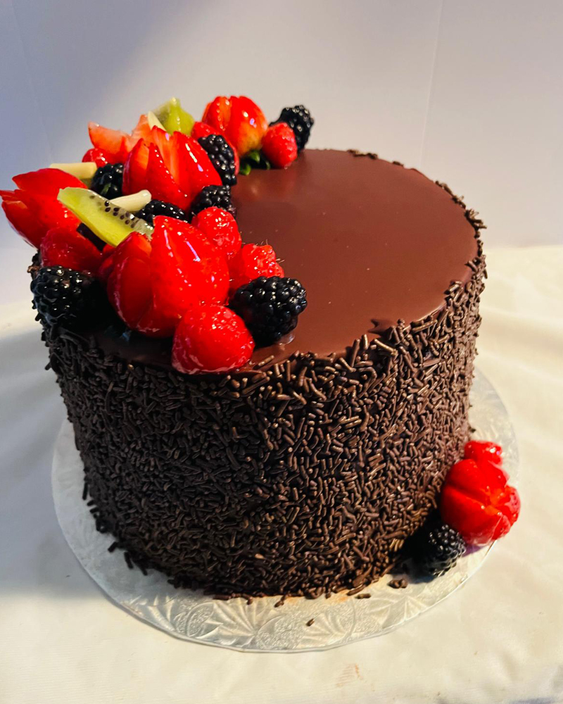 Berry Chocolate Cake